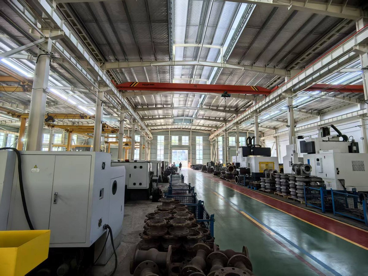 Industrial ball valve supplier with factory manufacturing and project supply capability